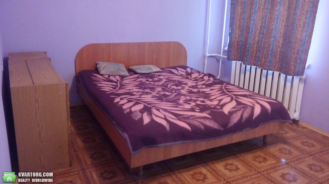 Rent out 2-room apartment. Киев, Соломенская — photo 6