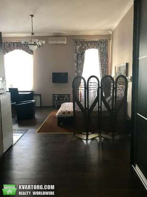 Rent out 1-room apartment. Киев,  Лютеранская — photo 3