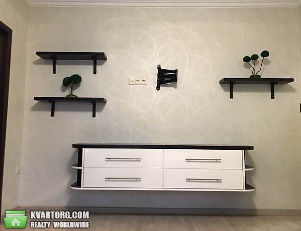 Rent out 2-room apartment. Киев,  Смолича — photo 3