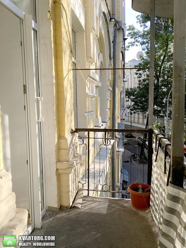 Rent out 3-room apartment. Киев,  Стрелецкая — photo 8