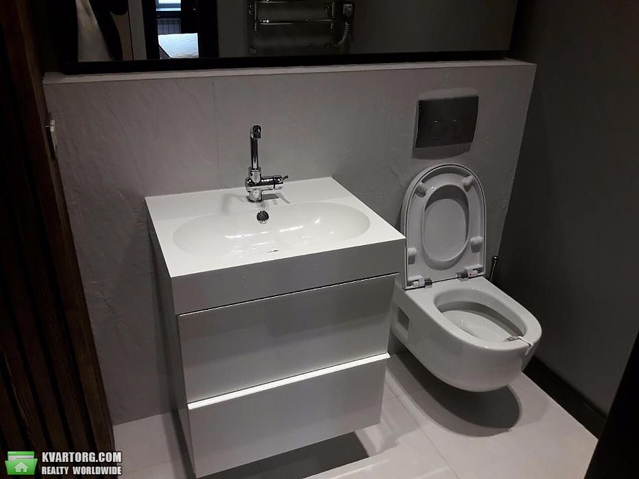 Rent out 2-room apartment. Киев,  Прорезная — photo 8