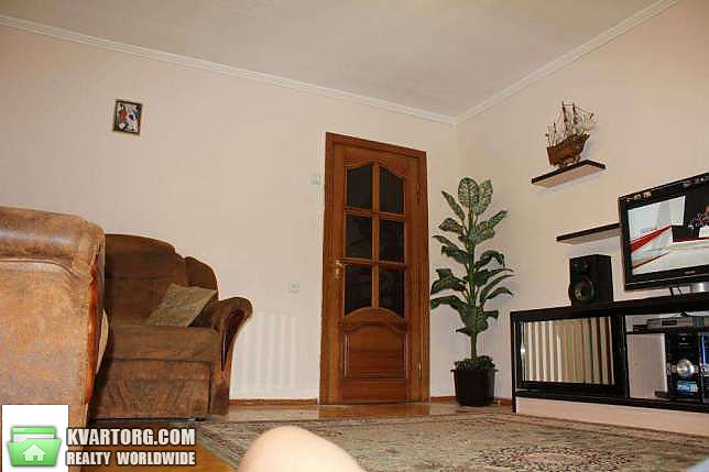 Rent out 3-room apartment. Киев, Горького — photo 1