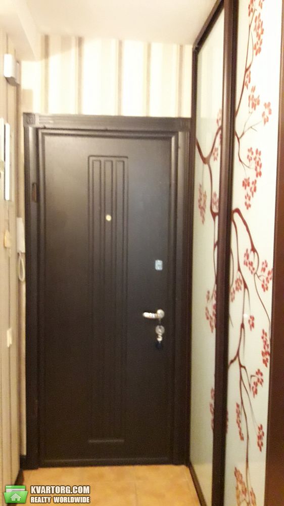 Rent out 2-room apartment. Киев,  Дегтяревская — photo 8