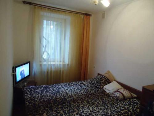 Rent out 2-room apartment. Одесса, 2-й бассейный переулок — photo 1