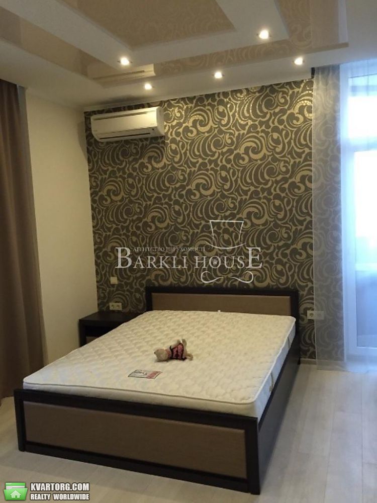 Rent out 3-room apartment. Киев,  Глубочицкая — photo 3