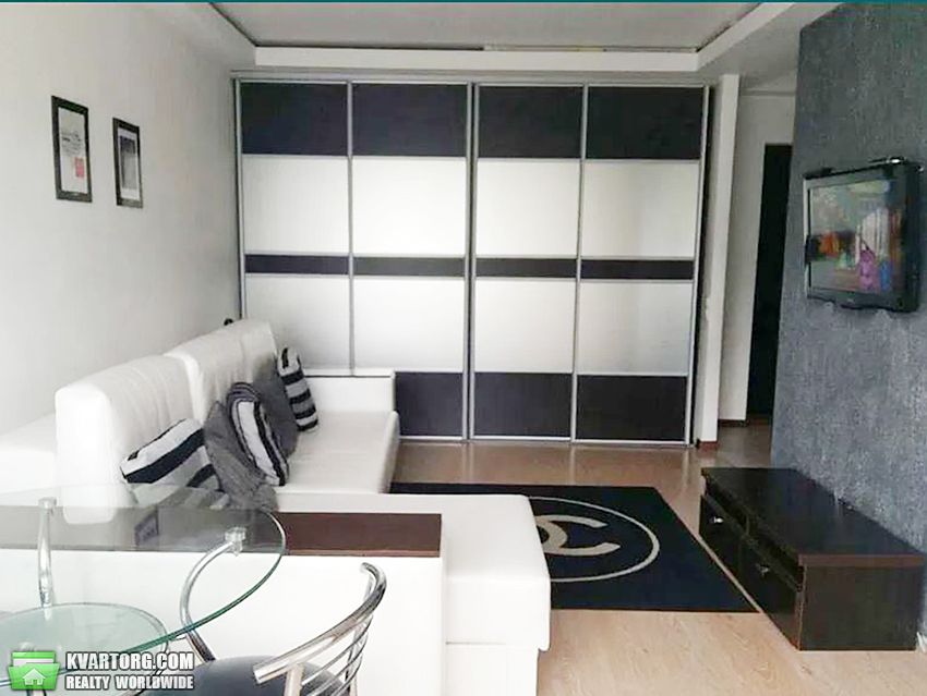 Rent out 1-room apartment. Киев,  Ушинского — photo 1