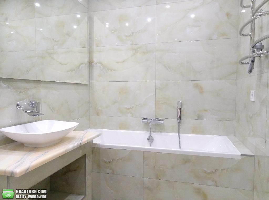 Rent out 3-room apartment. Киев,  Героев Севастополя — photo 8