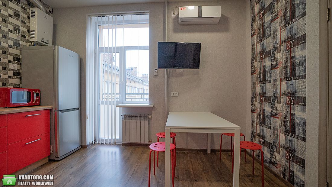 Rent out 1-room apartment. Чернигов, проспект Победы — photo 2