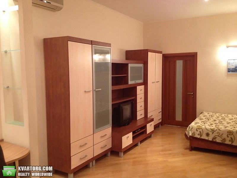 Rent out 3-room apartment. Киев,  Дмитриевская — photo 7
