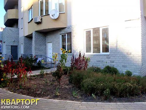 Rent out office. Киев,  Урловская — photo 1