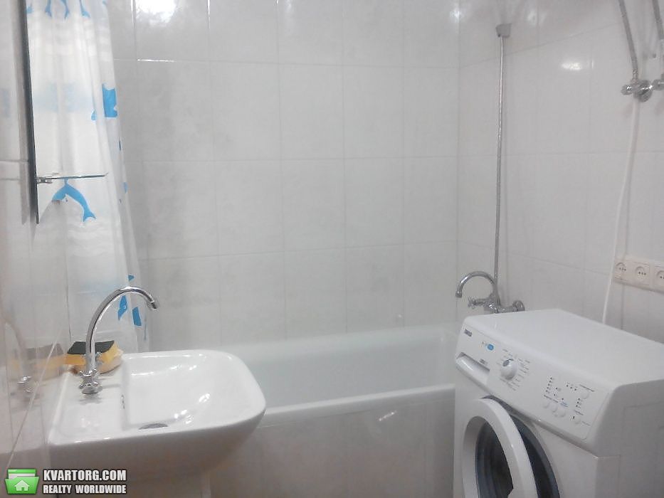 Rent out 1-room apartment. Киев, Береговая — photo 3