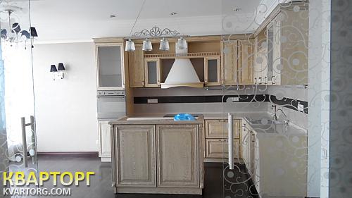 Rent out 3-room apartment. Одесса, Ивана Франко — photo 1