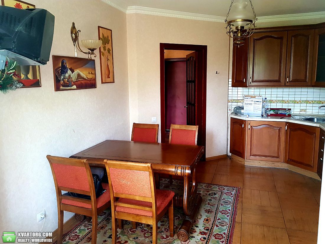 Rent out 2-room apartment. Киев,  Ахматовой — photo 2