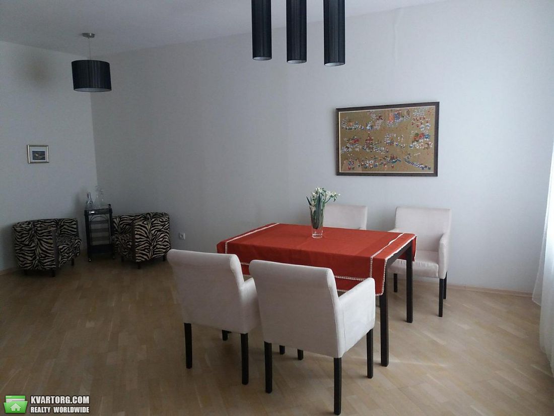 Rent out 3-room apartment. Киев,  Щекавицкая — photo 9