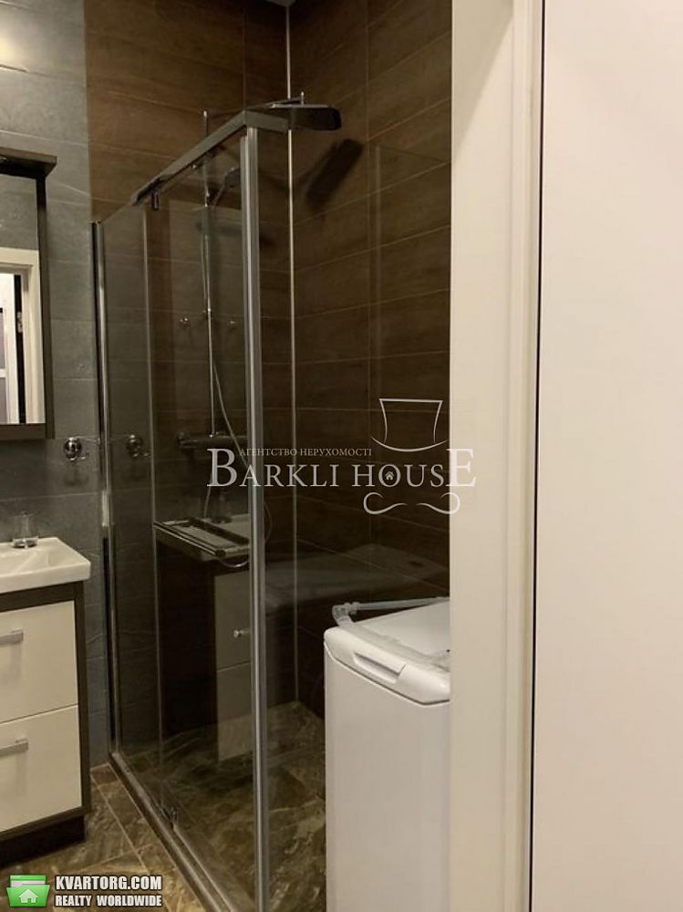 Rent out 2-room apartment. Киев,  Кирило-Мефодиевская — photo 8