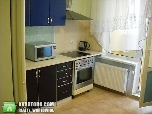 Rent out 1-room apartment. Киев,  Хорольская — photo 1