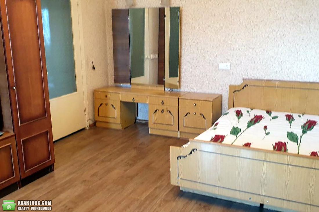 Sell 1-room apartment. Киев,  Хорольская — photo 2