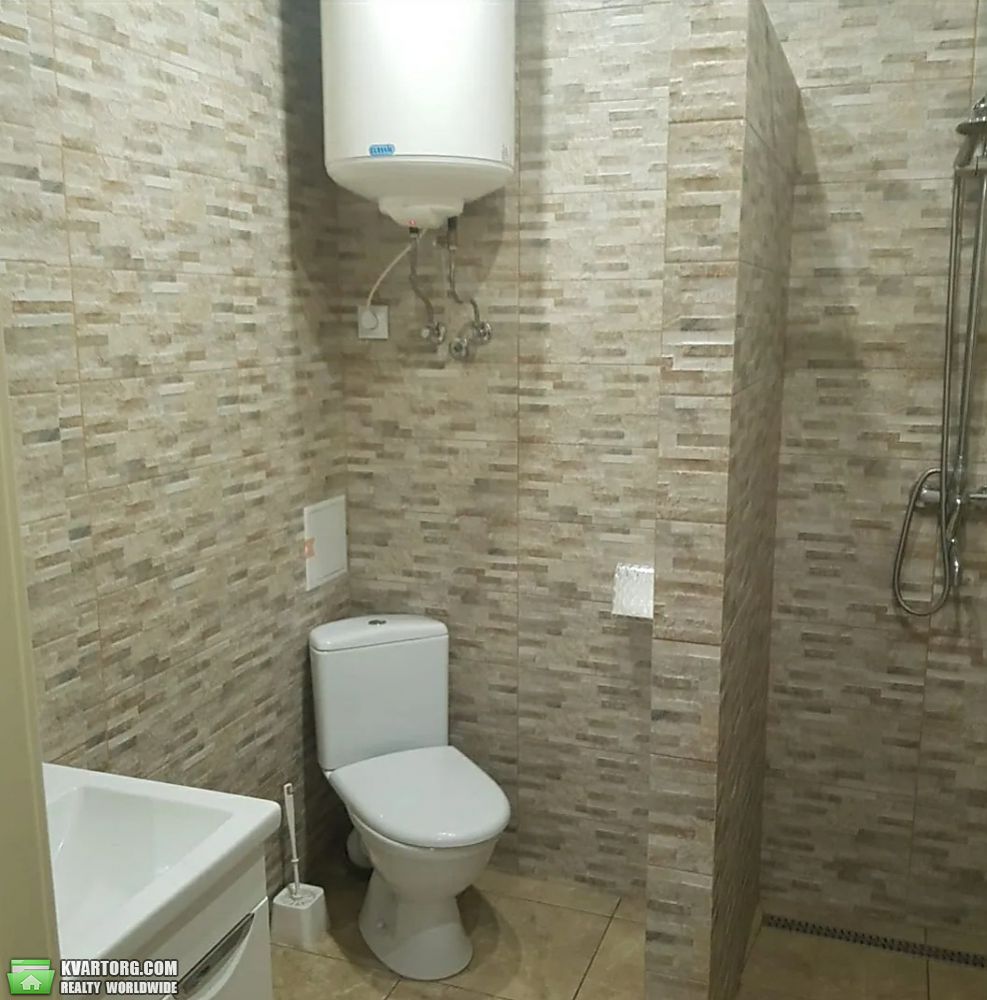 Rent out 1-room apartment. Киев, Драгоманова — photo 3