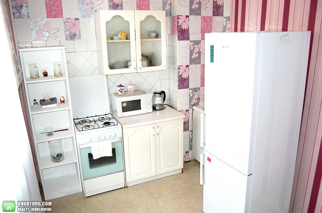 Rent out 1-room apartment. Киев, Саксаганского — photo 3