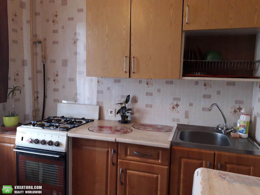 Rent out 1-room apartment. Киев,  Сабурова — photo 1