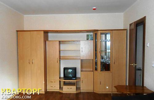 Rent out 2-room apartment. Киев,  Урловская — photo 2