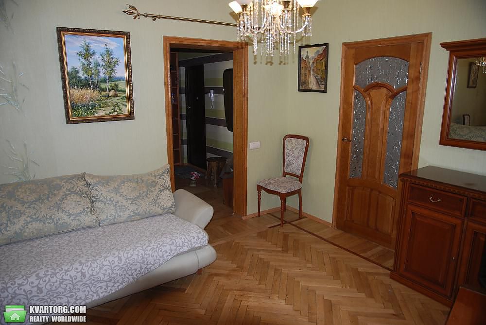 Sell 4-room apartment. Киев,  Срибнокильская — photo 3