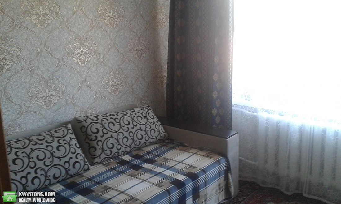 Sell 3-room apartment. Киев,  Печенежская — photo 1