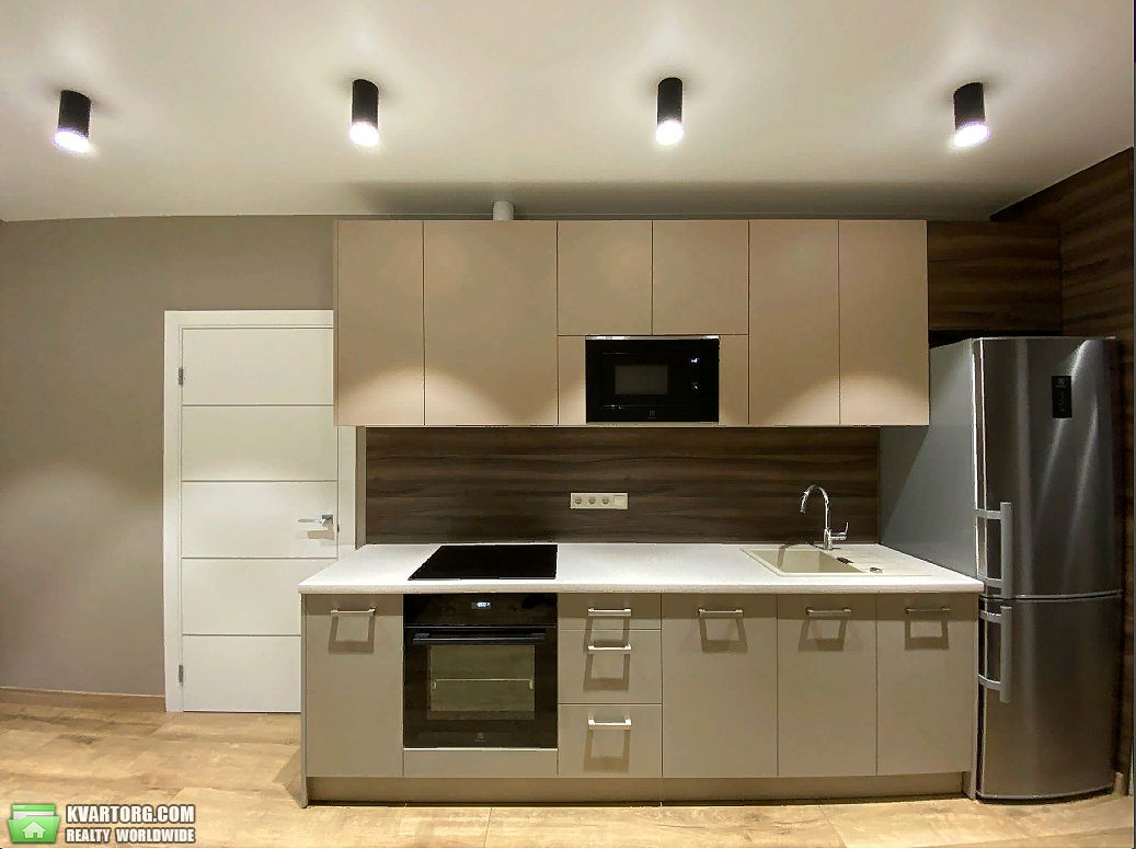 Rent out 2-room apartment. Киев, Черновола — photo 6