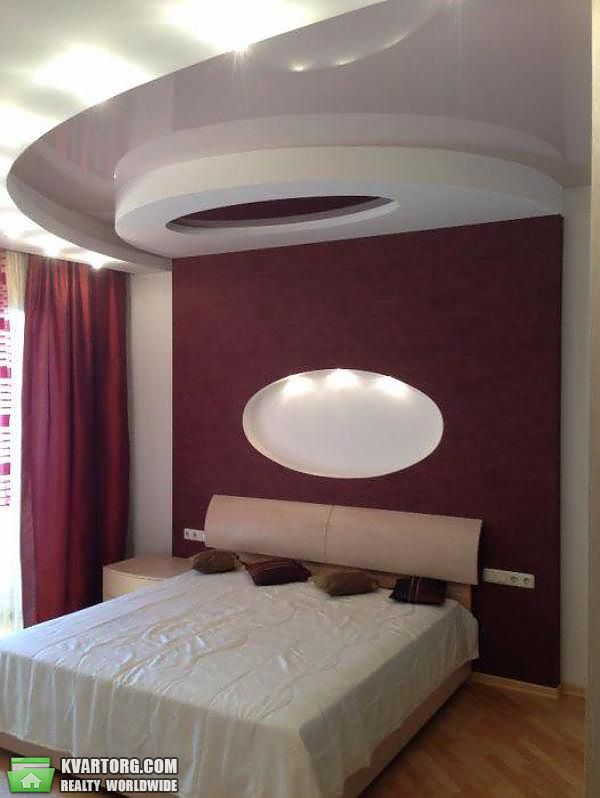 Rent out 2-room apartment. Киев,  Черновола — photo 3