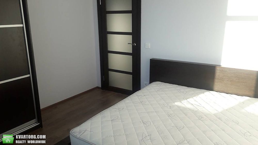 Rent out 2-room apartment. Киев, Е. Пчилки — photo 10