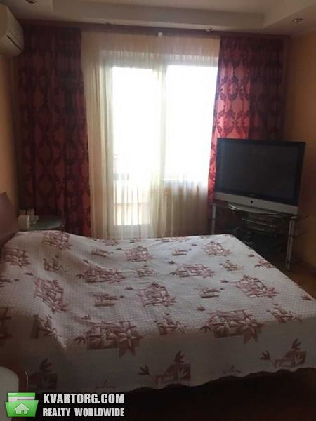 Rent out 3-room apartment. Киев,  Северная — photo 5