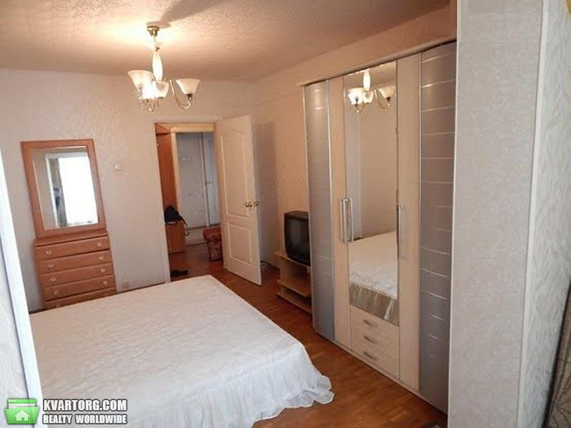Sell 4-room apartment. Киев,  Миропольская — photo 4