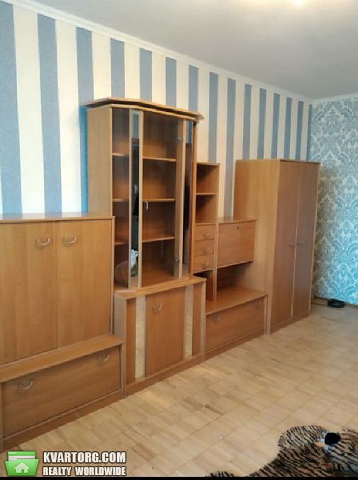 Rent out 2-room apartment. Киев,  Салютная — photo 7