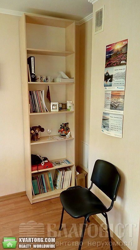 Sell 2-room apartment. Киев,  Урловская — photo 3