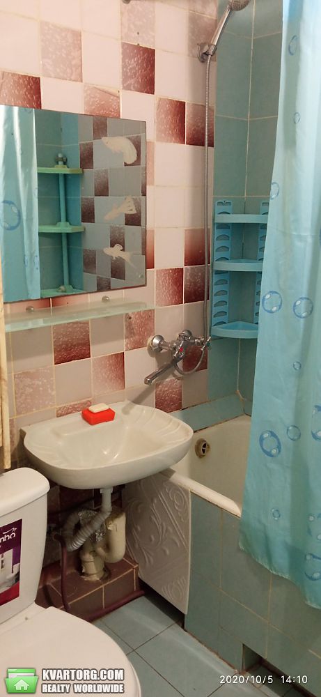Rent out 1-room apartment. Киев,  Курнатовского — photo 1
