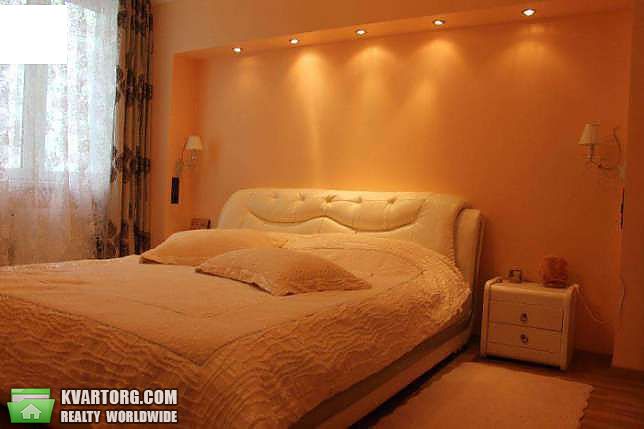 Rent out 3-room apartment. Киев,  Вышгородская — photo 2