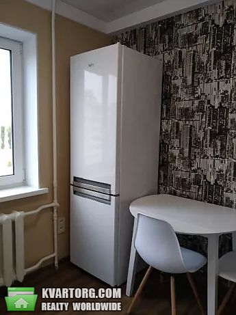 Rent out 3-room apartment. Киев,  Энтузиастов — photo 3