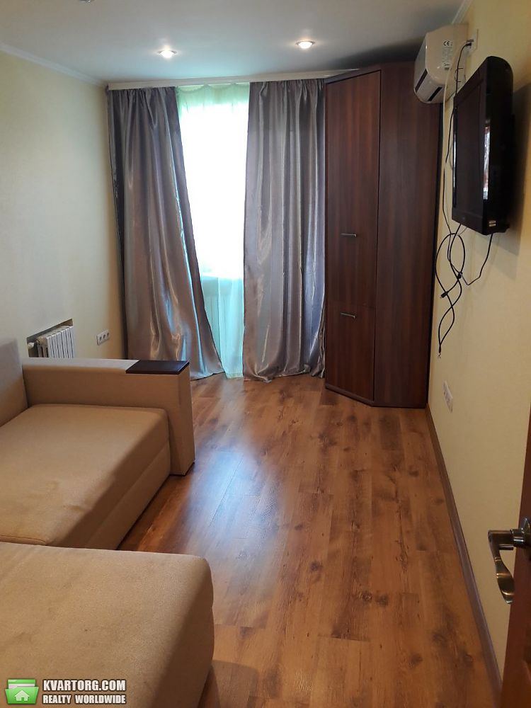 продам 1-комнатную квартиру. Днепропетровск,  Славы  - фото 5