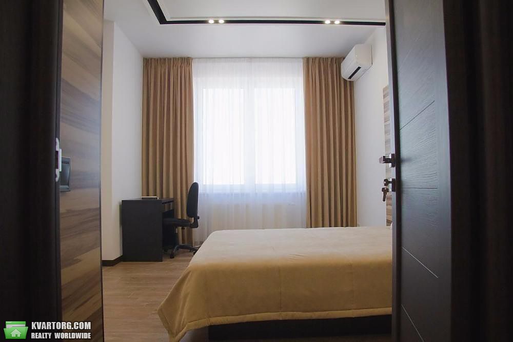 Rent out 2-room apartment. Киев,  Оболонский пр — photo 3