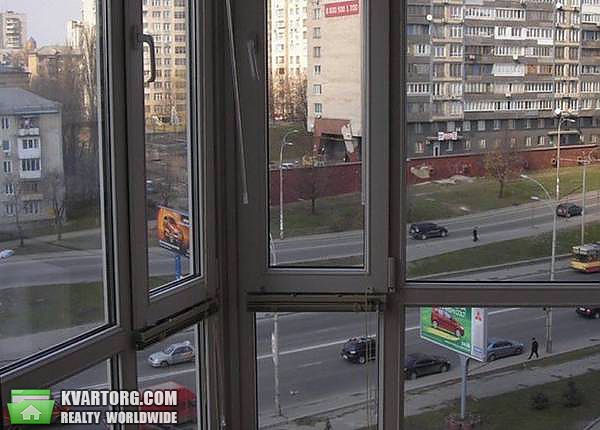Rent out 2-room apartment. Киев,  метро "Дружбы народов" — photo 3