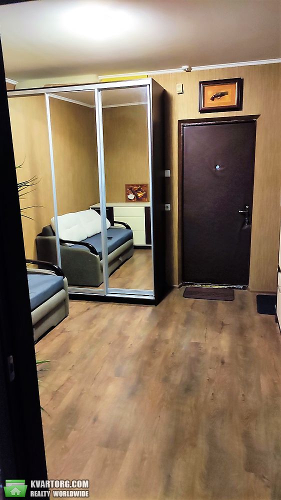 Rent out 1-room apartment. Киев, Здолбуновская — photo 4