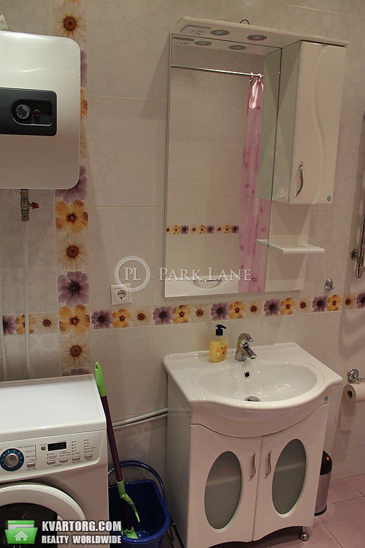 Rent out 1-room apartment. Киев,  Саксаганского — photo 10