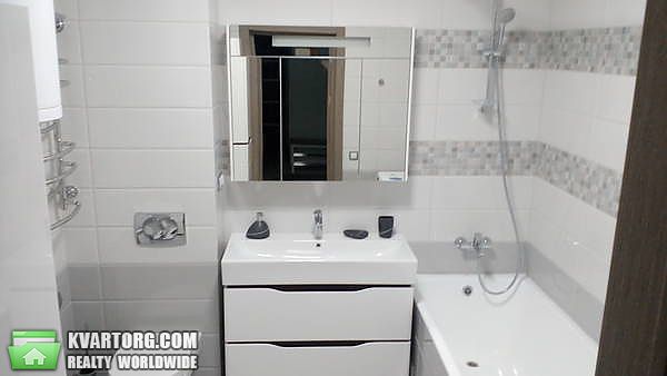 Rent out 2-room apartment. Киев,  Демиевская — photo 2