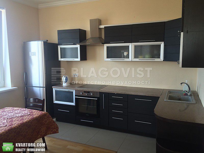 Rent out 2-room apartment. Киев,  Срибнокильская — photo 8