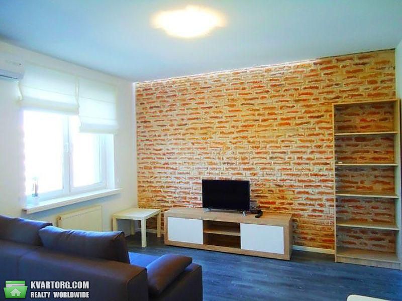 Rent out 3-room apartment. Киев,  Дегтяревская — photo 3