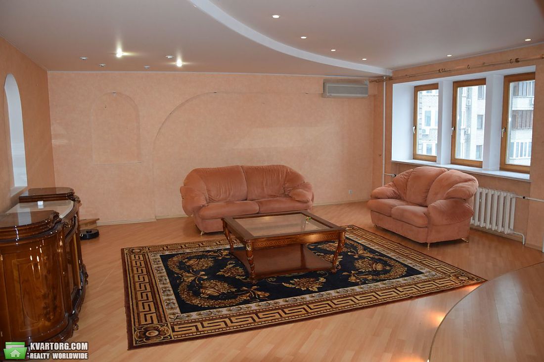 Sell 4-room apartment. Киев,  Героев Сталинграда пр — photo 1