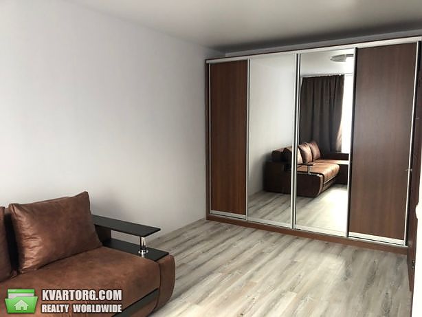 Rent out 1-room apartment. Киев,  Гмыри — photo 2