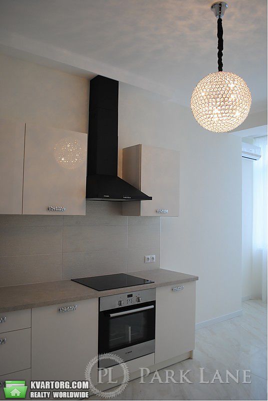 Sell 2-room apartment. Киев,  Щорса — photo 8