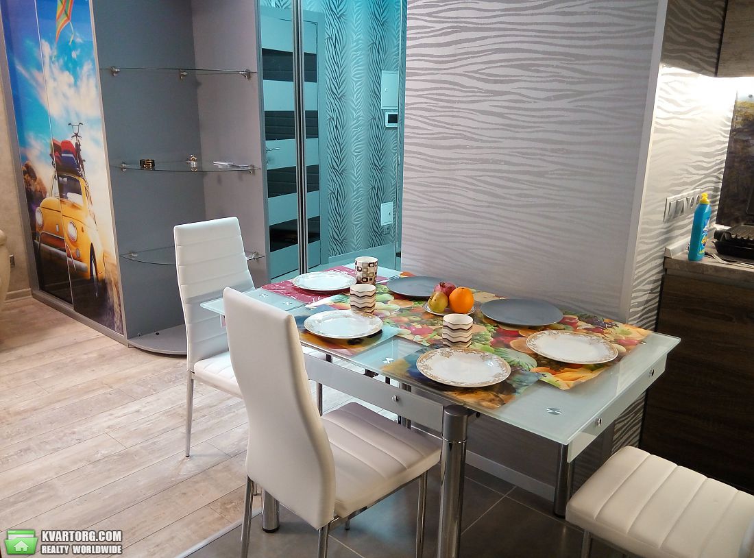 Sell 2-room apartment. Киев, регенераторная — photo 1