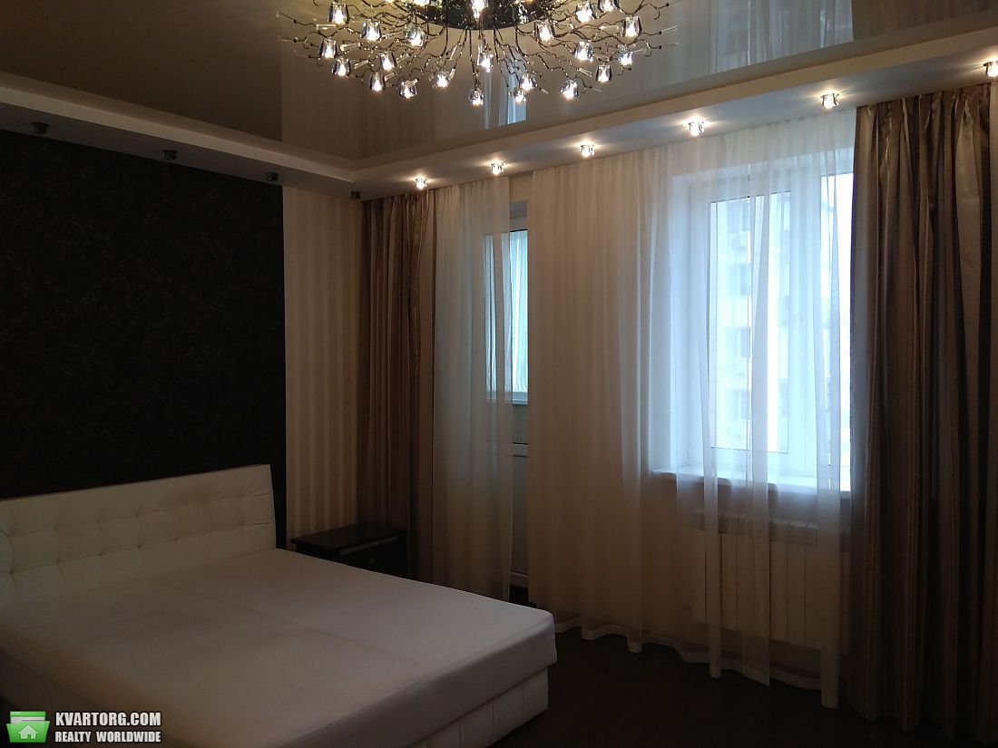 Rent out 2-room apartment. Киев,  Кольцова бул — photo 2
